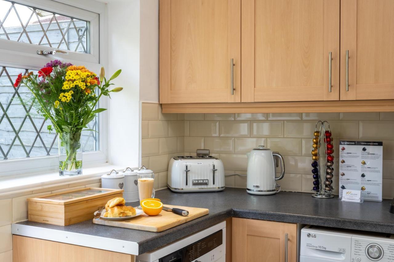 Mulberry House - Luxurious And Modern 4-Bed In Solihull Near Nec,Jlr, Airport, Resorts World, Hs2 Εξωτερικό φωτογραφία